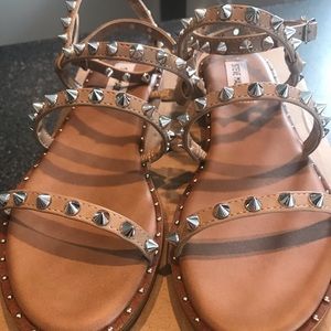Steve Madden Transport sandals never worn!